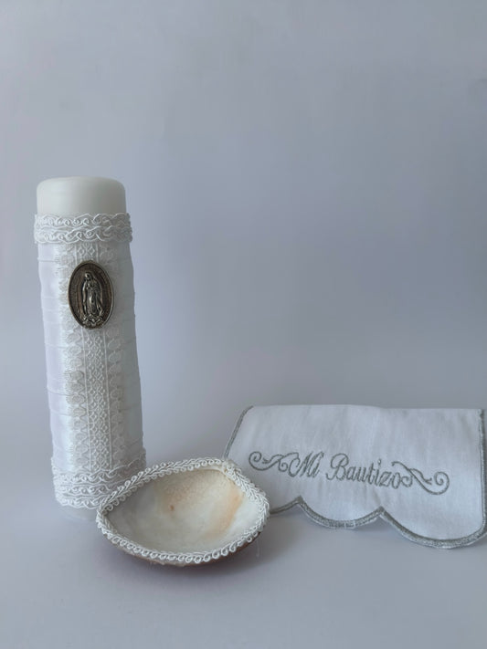 Kit para bautizo con motivo de Virgen de Guadalupe